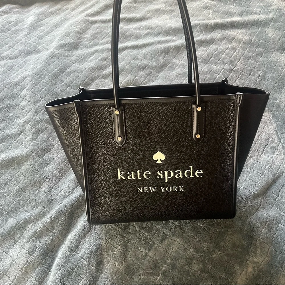 Kate Spade New York Manhattan Large Tote Black Pebbled Leather‎ Bag